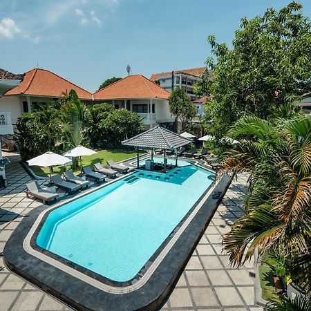 Casa Wina Kuta Hotel Kuta  Exterior photo